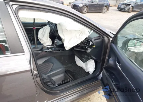 2020 Toyota Camry Se z USA, uszkodzony, nr VIN 4T1G11AK0LU869322